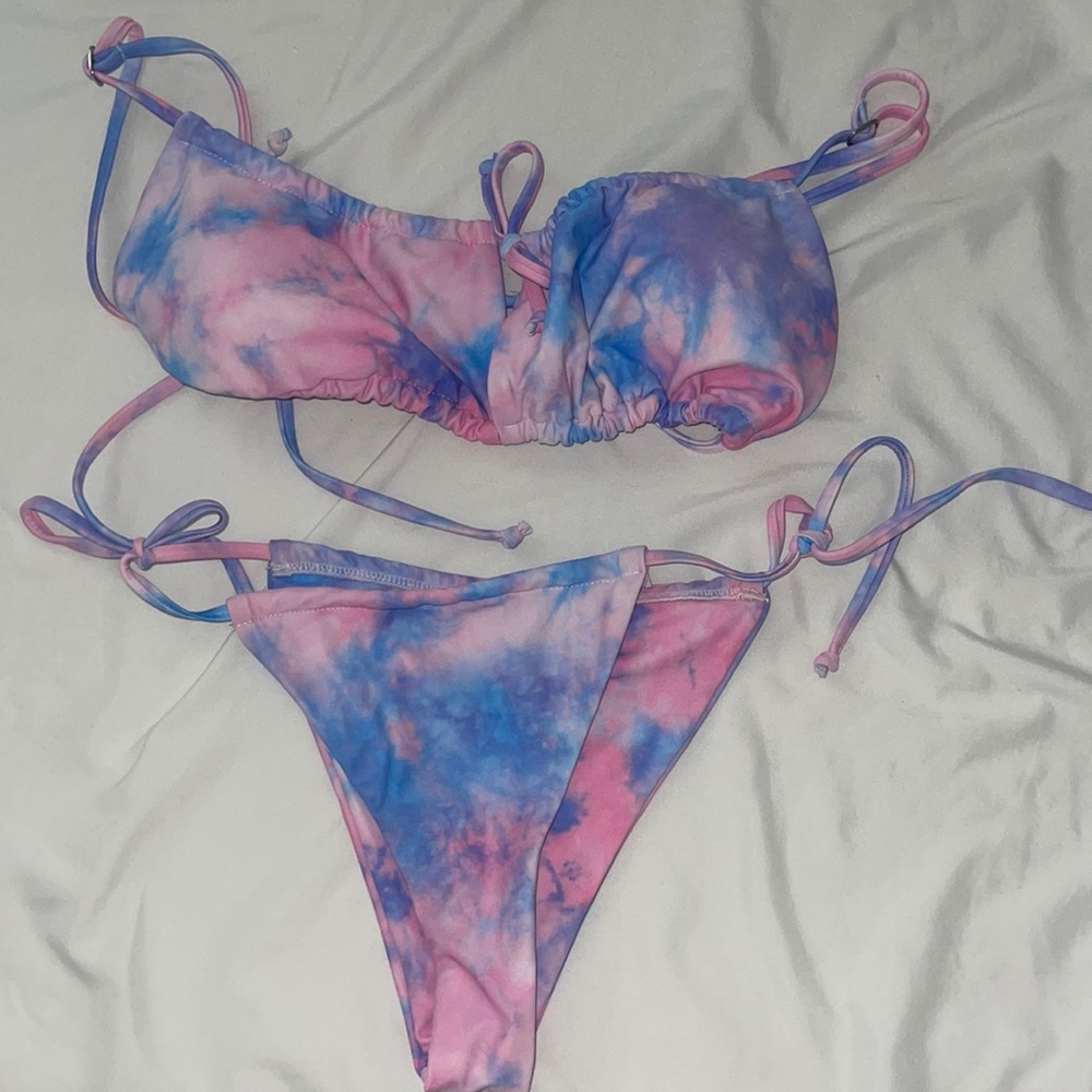 Princess polly swimsuit size medium